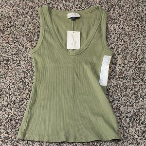 Universal Thread | Women's Green Ribbed Tank Top